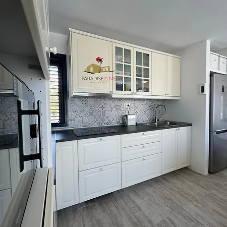 アパート Hibiscus コラレホ